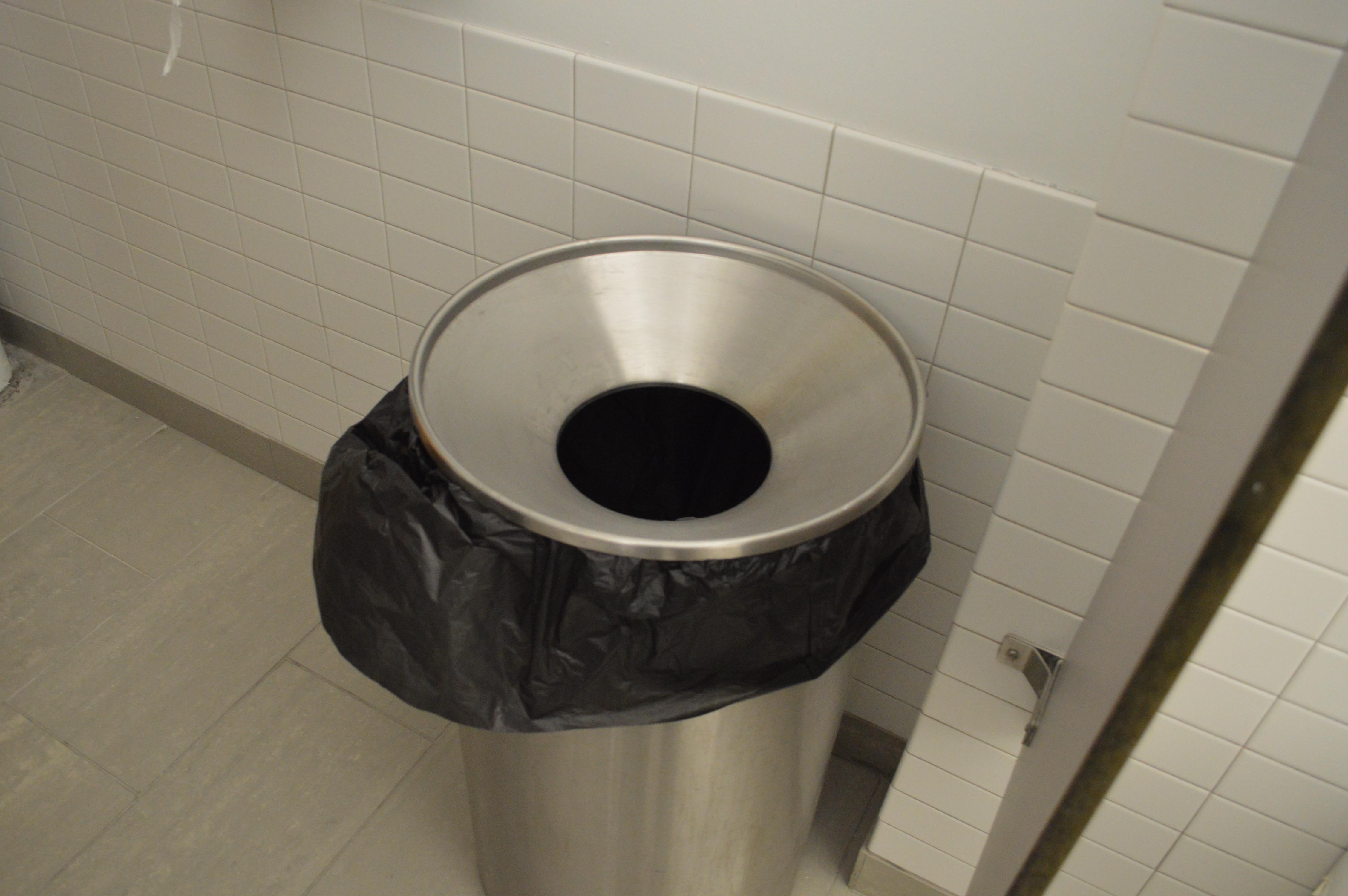 Photo of trashcan in bathroom